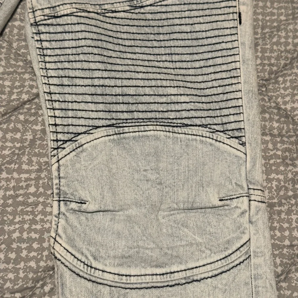 Vintage True Religion Men's Light Gray light stretch Jeans